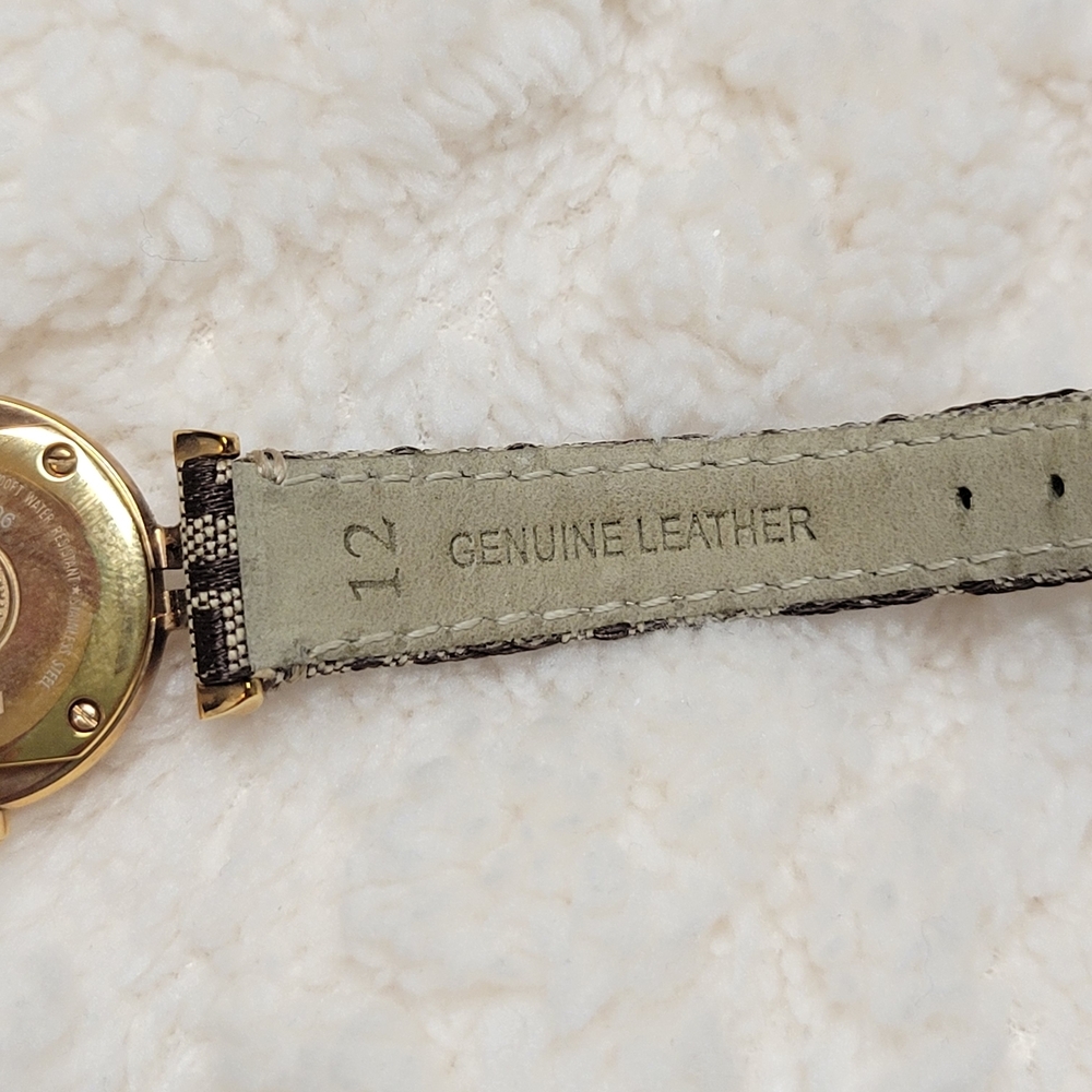 Fendi Orologi 2700L Leather Strap Watch - Picture 7 of 15